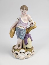 Figurine En Porcelaine De