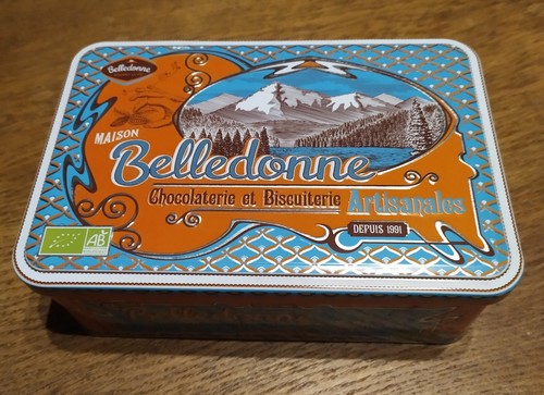 Boîte vintage métallique - boîte,
