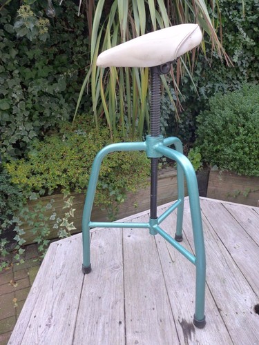 Tabouret vintage métal - en,