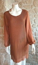 Robe plissée marron neuve