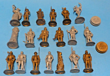19 figurines publicitaires