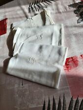 3 anciennes serviettes de tables monogrammées YT ou YF 60*70 CM