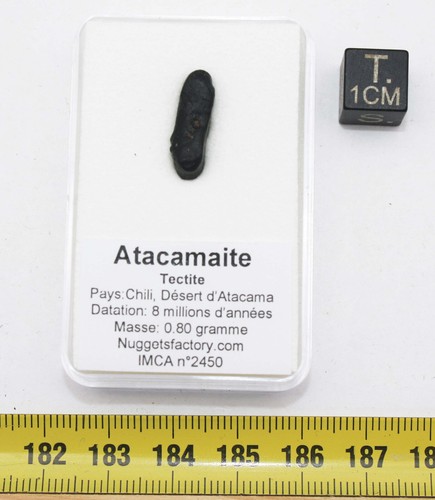 Tectite atacamaite dans une - atacamaite,