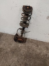 Demi train avant gauche