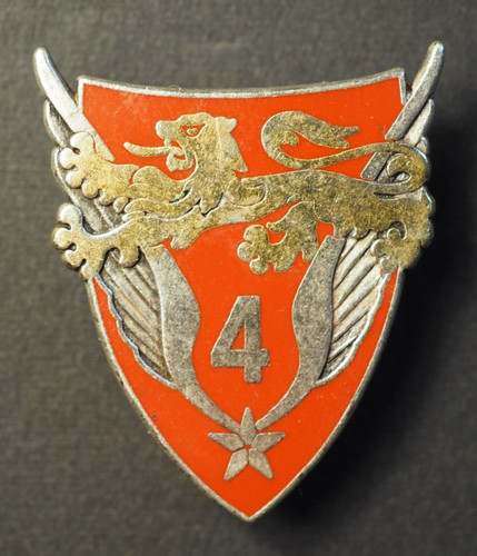 Insigne militaire dit pucelle - dit,