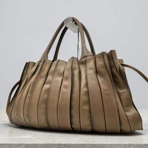 Lupo barcelona tote bag - barcelona,