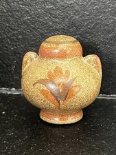 Ancienne salière Ou