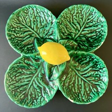 Plat vintage en barbotine