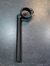 Demi-guidon droit d'origine SUZUKI 1000 GSXR 2009-2016. Ref: 56111-47H01-000.