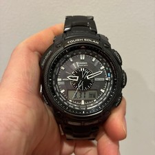Montre solaire pour homme
