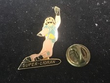 pins SUPER LIORAN station ski sports d hiver massif central CANTAL FRANCE