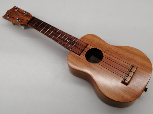 Kamaka soprano ukulele - hf-1,