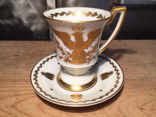 Tasse sous porcelaine - tasse,
