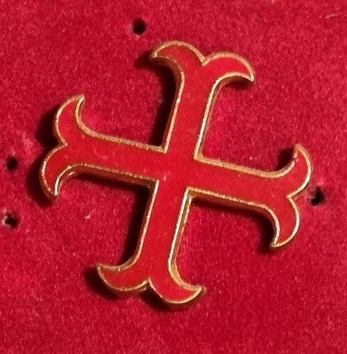 Pins croix des templiers - des,