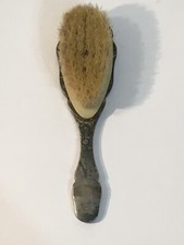 Ancienne Brosse Saint Médard en Métal Argenté (9-24/A3)