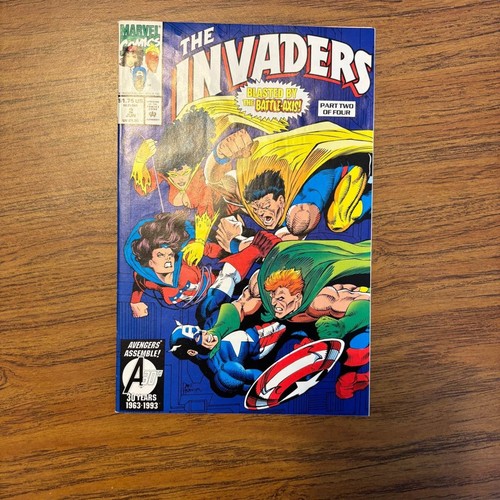 Marvel comics invaders - comics,