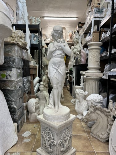 Statue femme plâtre - statue, en