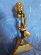 Très belle sculpture en bronze " Le joueur de saxo " art moderne ..