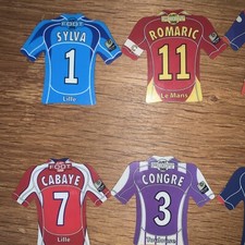 Lot de divers magnets JUST