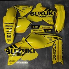 Plastiques + Graphiques Suzuki