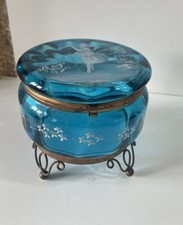 RARE GRANDE BOITE BONBONNIERE EN VERRE BLEU ÉMAILLÉ MARIE GREGORY fin XIXe