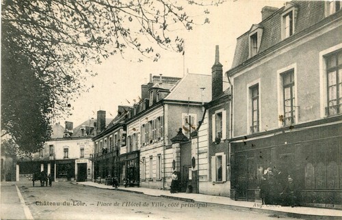 Montval sur loir place - loir,