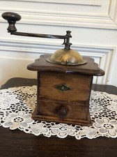 MOULIN À CAFÉ ANCIEN “LE PARFAIT BROYEUR “