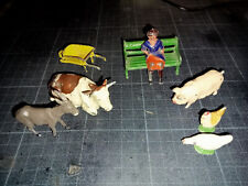 Lot 8 figurines ferme plomb creux - Fermière banc brouette,... - éclats peinture