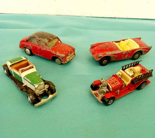 Voiture miniature ancienne - miniature,