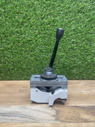 Schneider electric xd4cb02 - schneider-electric,