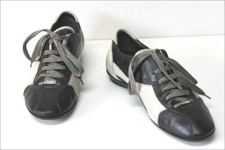 HUGO BOSS Tennis Baskets Cuir Noir et Blanc Doublées Cuir  T 40 BE