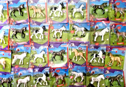 Figurines différentes en - 5,