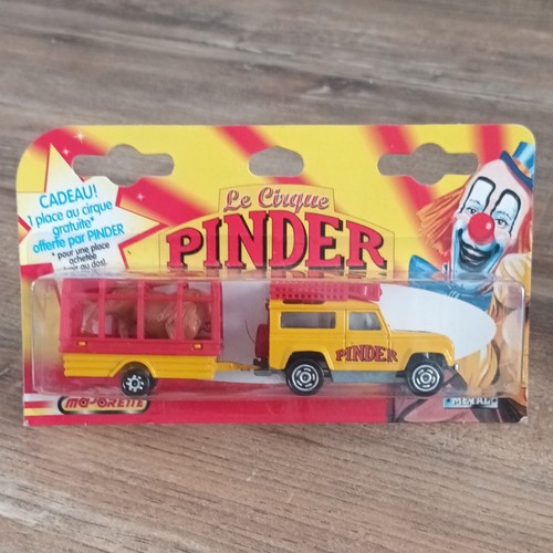 Majorette cirque pinder land - pinder,