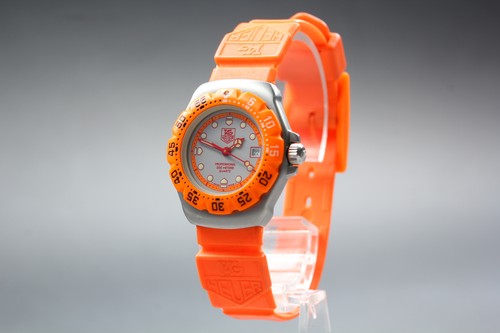 Presque comme neuve montre - comme, neuve]