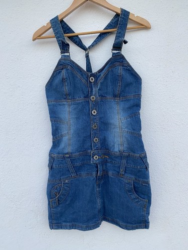 Robe moulante boutonnée - , en