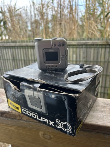 Nikon coolpix twist 1 - twist, mp
