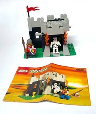 LEGO 6036 Skeleton Surprise