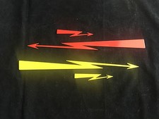 Aimants pour Réfrigérateur " Foudre " en Métal Rouge 32cm Long