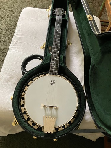 Deering boston 6 - b-6, 6-string