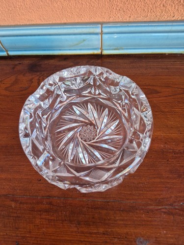 Coupe cendrier rond tchèque - rond,