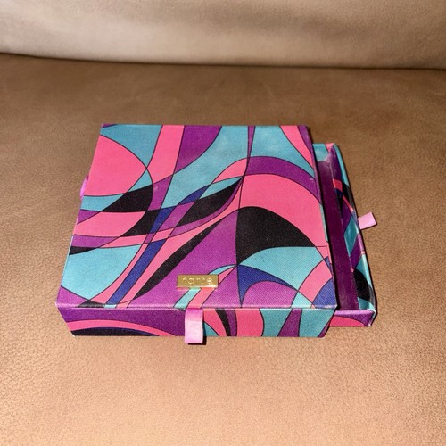 Limited edition tarte - limited, tarteist