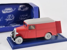 En voiture Tintin 1/43 La camionnette du secret de la licorne