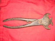 ancienne pince 1880 pour