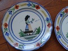 PAIRE ANCIENNES ASSIETTES HB