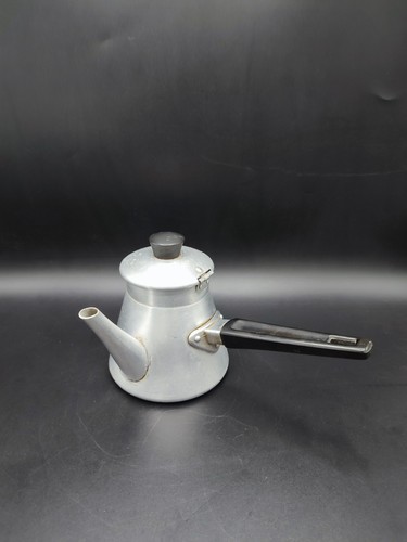 Ancienne petite cafetière - , en