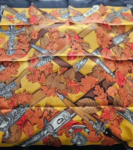 écharpe hermes carre - Écharpe,