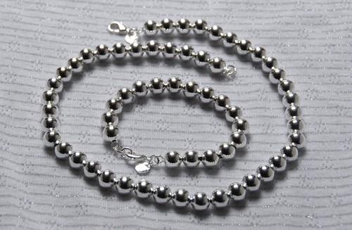 Joli ensemble neuf bracelet - joli,