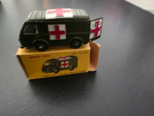 Dinky toys militaires - dinky-toys,