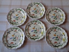 6 ASSIETTES PLATES, EN FAÏENCE DE GIEN, MODÈLE OISEAUX DE PARADIS