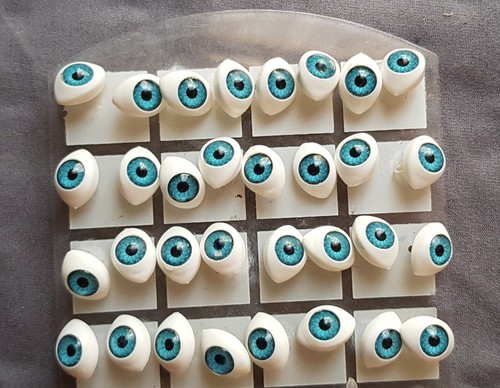 Paires yeux bleus - paires,